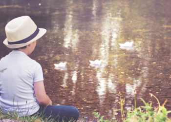 6 Small Things That Overwhelm a Deeply Feeling Child